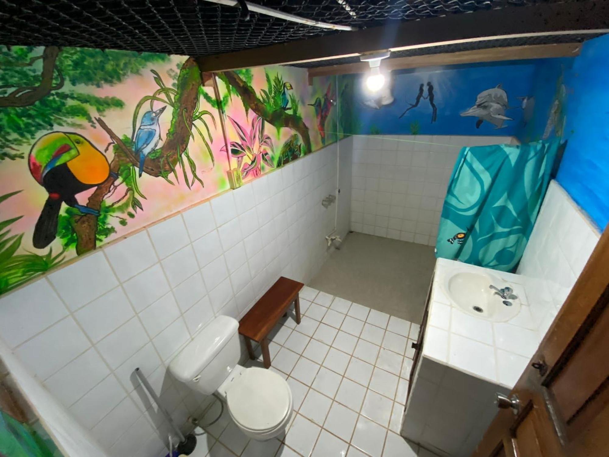 Drakes Bay Pirate Drake Beach Hostel & Tour Company מראה חיצוני תמונה